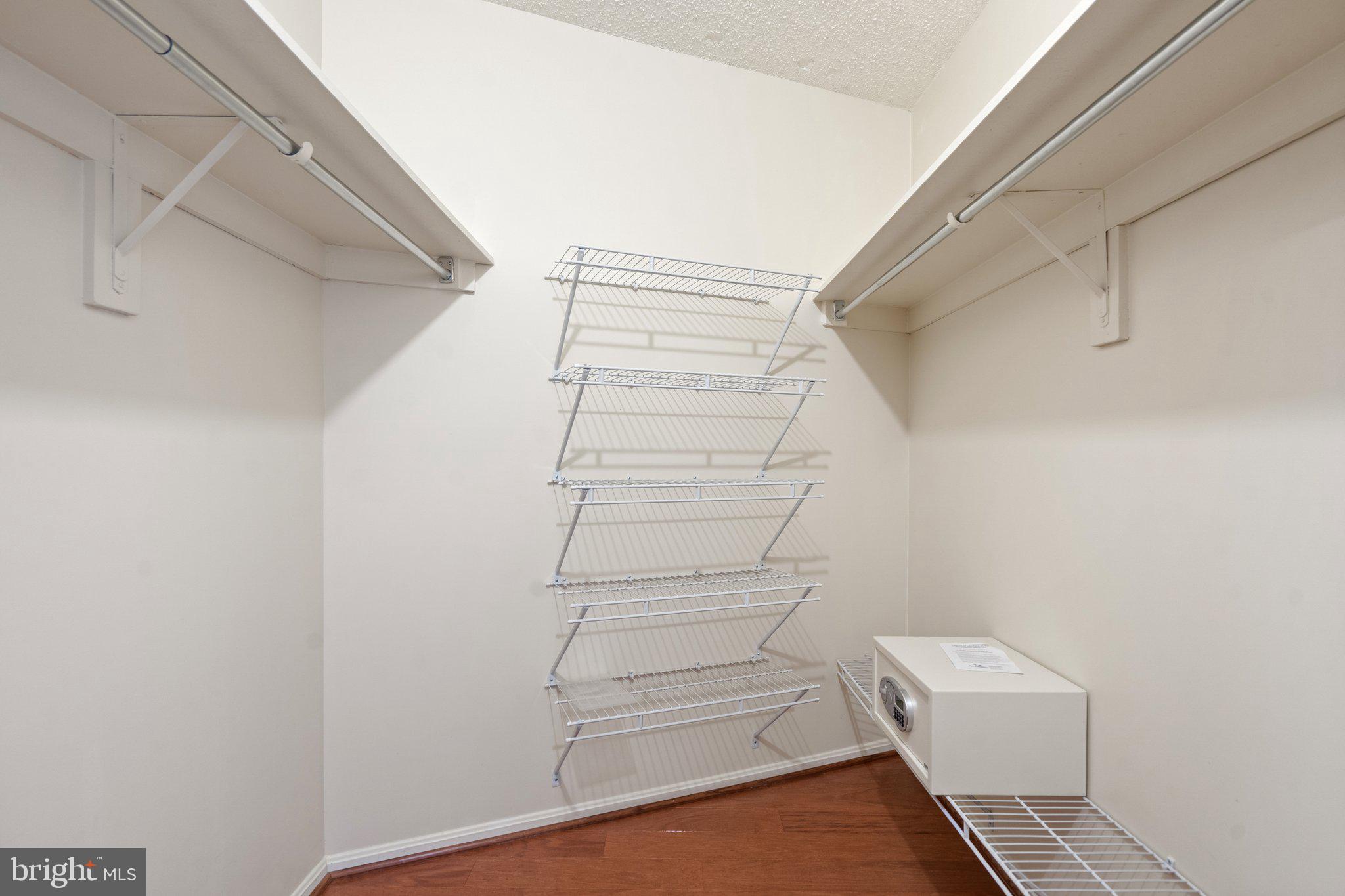 5904 Mount Eagle Dr #1514