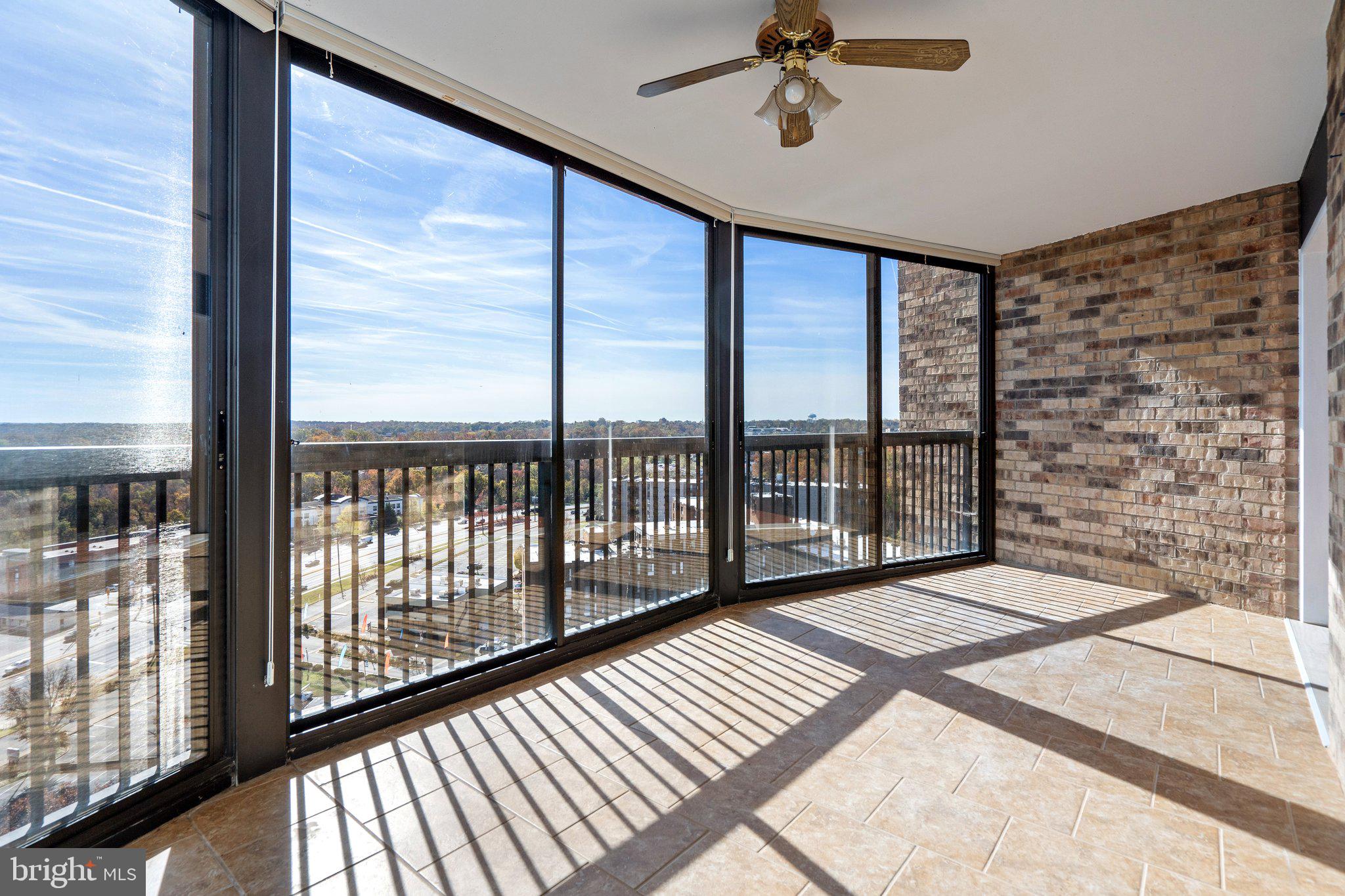 5904 Mount Eagle Dr #1514