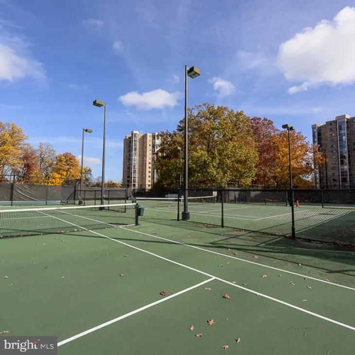 5904 Mount Eagle Dr #1514