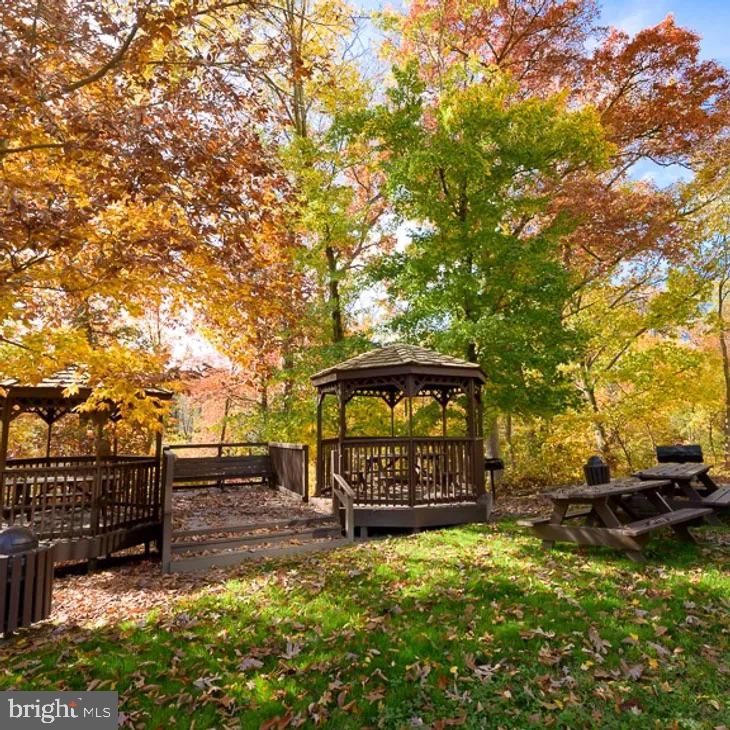 5904 Mount Eagle Dr #1514