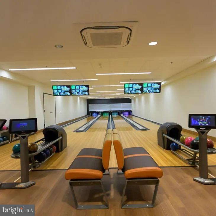 5904 Mount Eagle Dr #1514