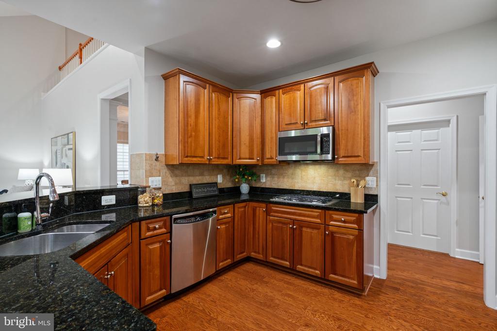 20638 Golden Ridge Dr