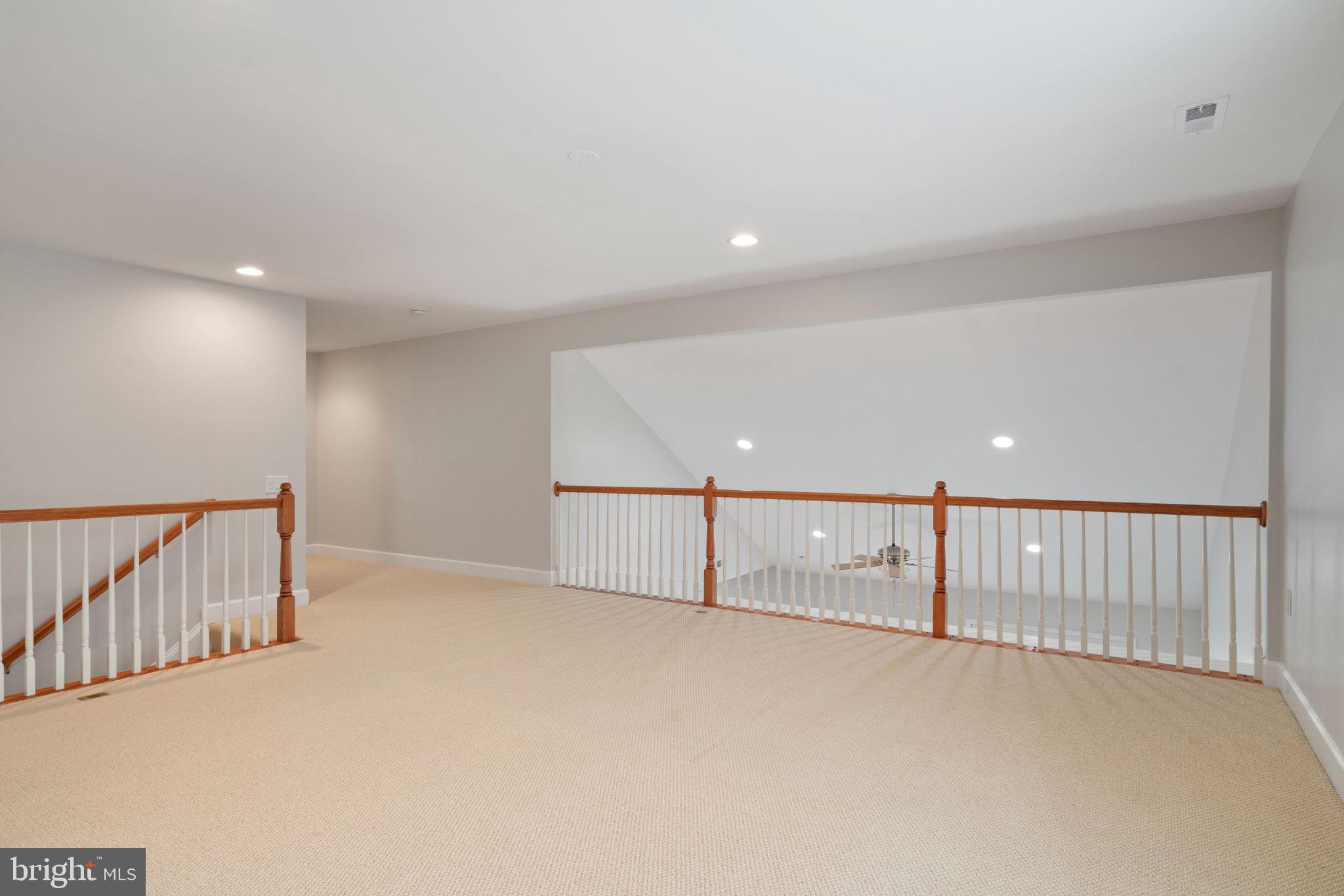 20638 Golden Ridge Dr
