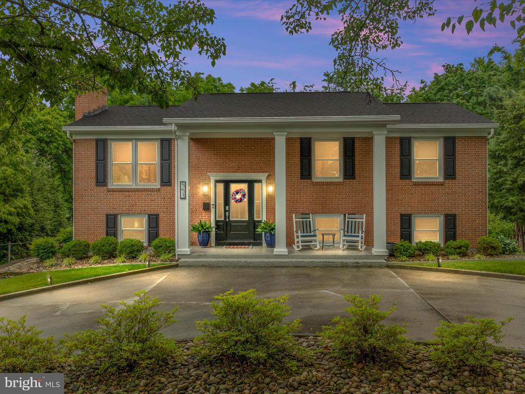 553 Bellview Ave