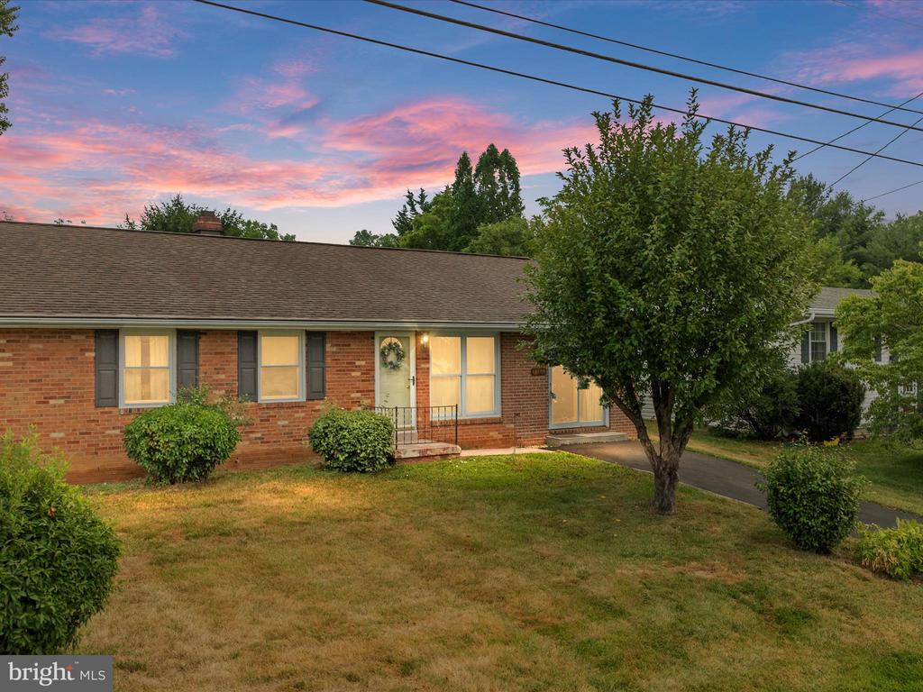 1306 Whittier Ave