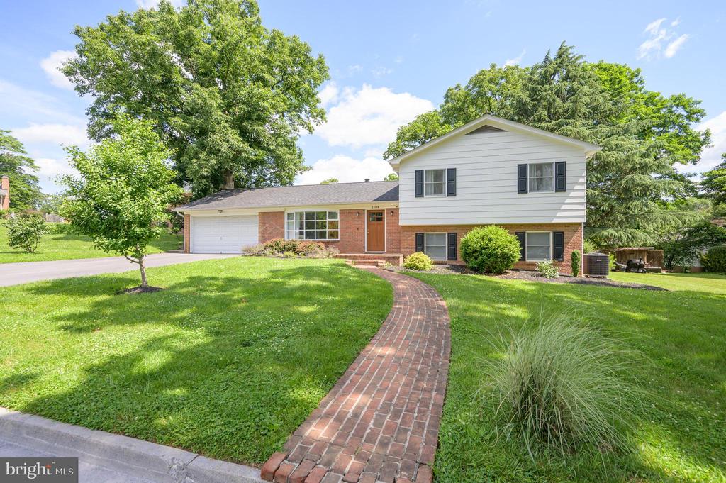 1104 Milroy Ct