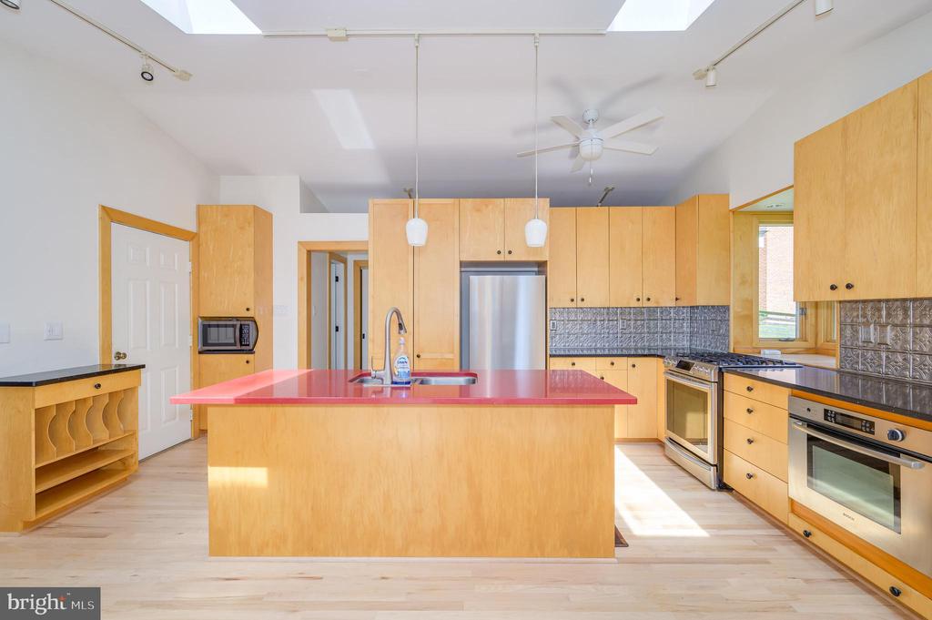 1104 Milroy Ct