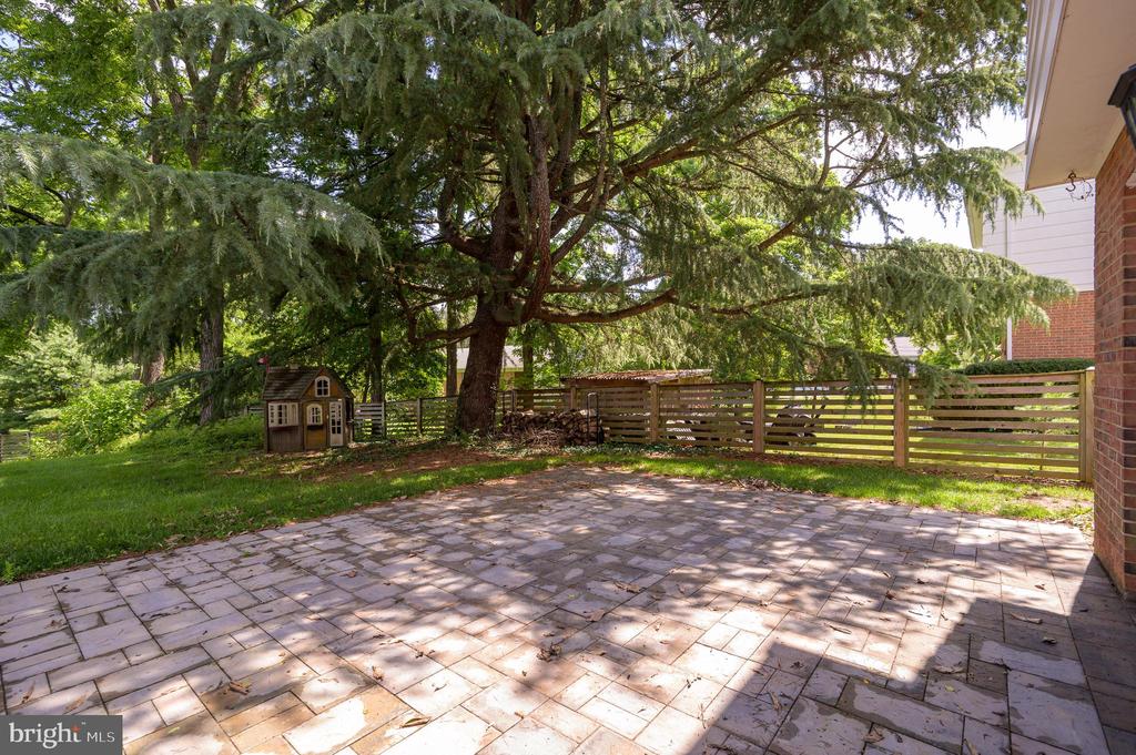 1104 Milroy Ct