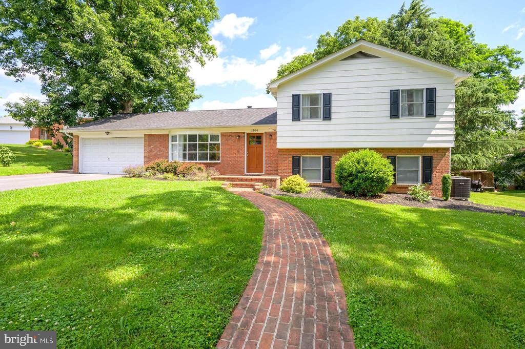 1104 Milroy Ct