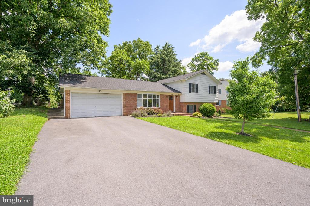 1104 Milroy Ct