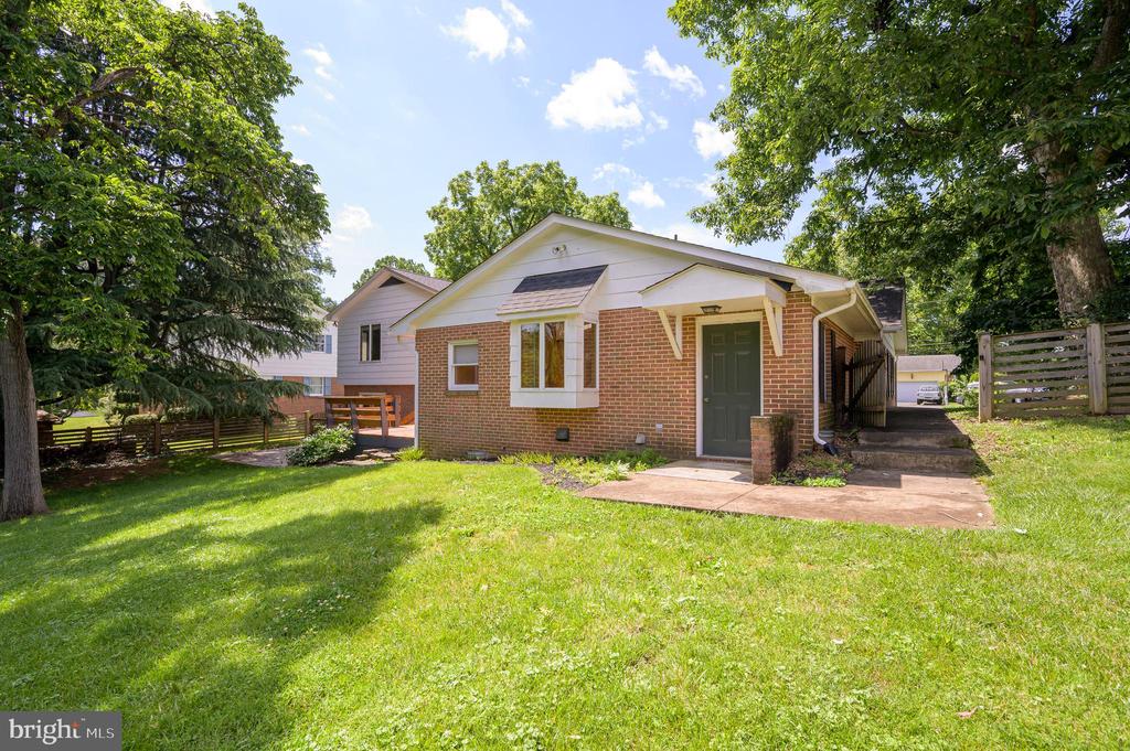 1104 Milroy Ct