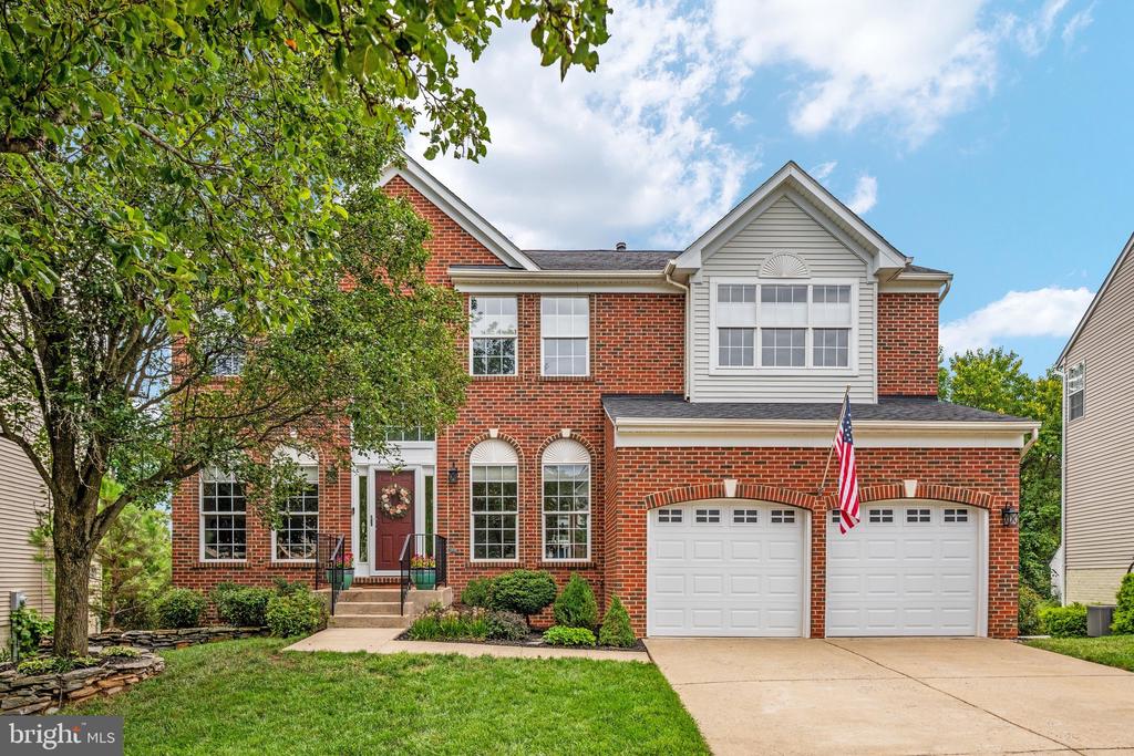 922 WAYNE DRIVE