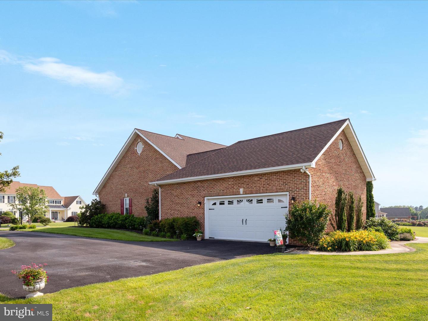 111 Jackson Pl