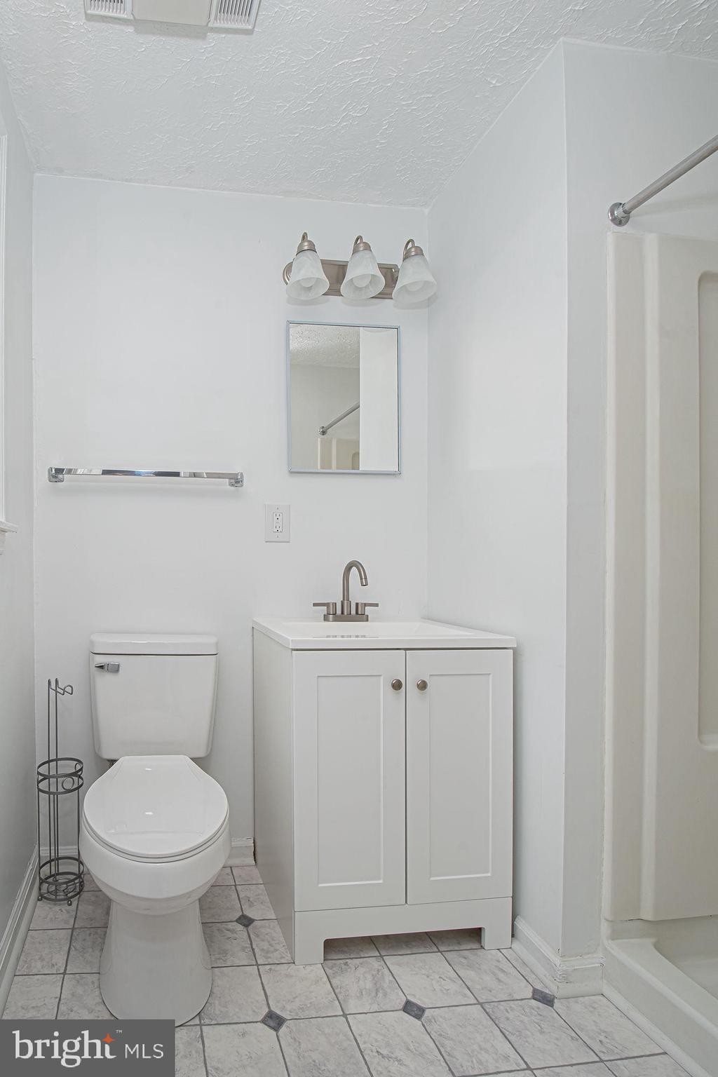 302 SUMMIT POINT DRIVE