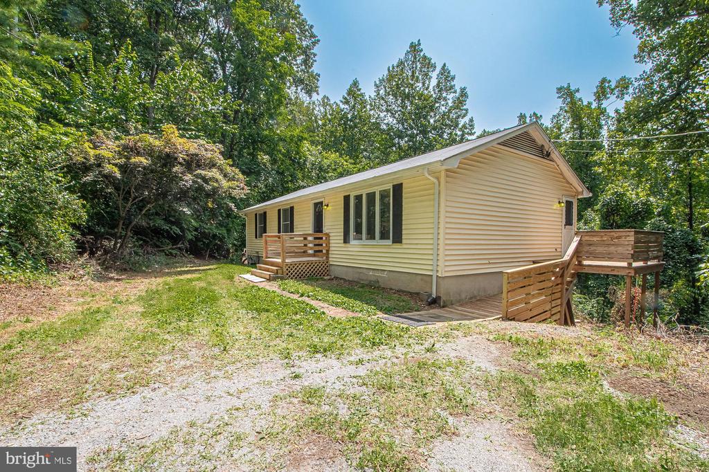 302 SUMMIT POINT DRIVE