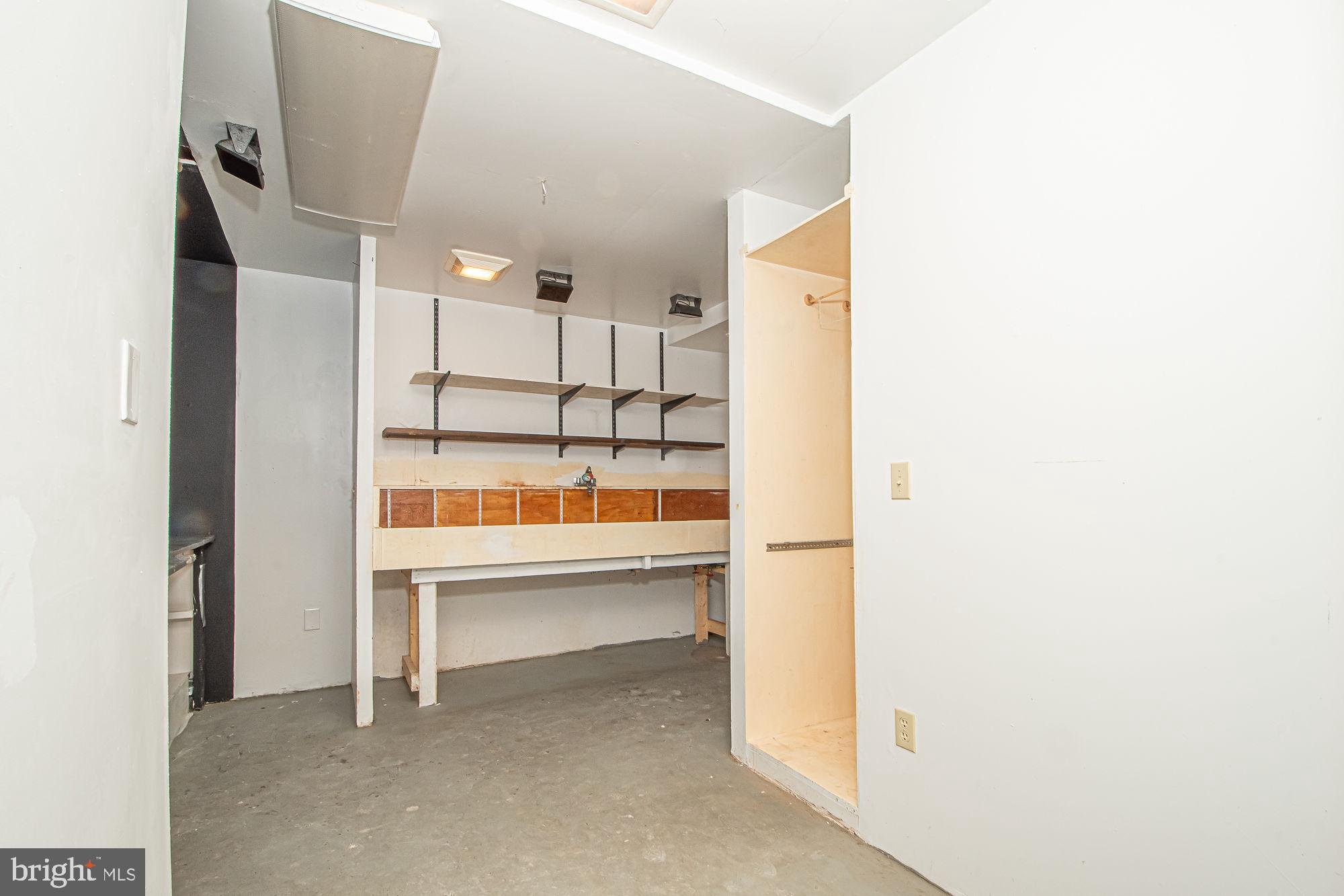 302 SUMMIT POINT DRIVE