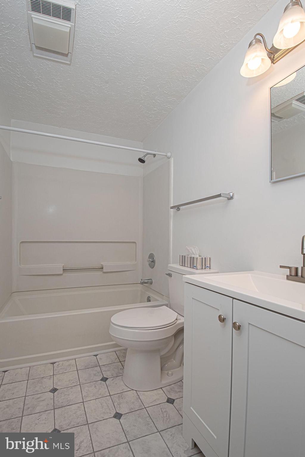 302 SUMMIT POINT DRIVE