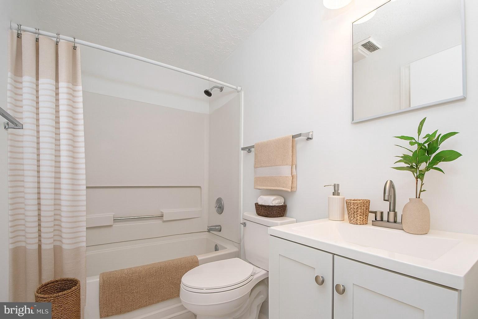 302 SUMMIT POINT DRIVE