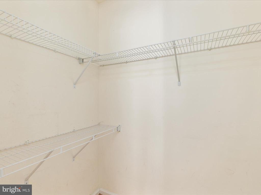 8 Miranda Ct