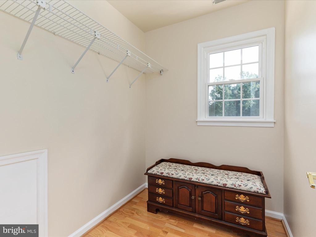 8 Miranda Ct