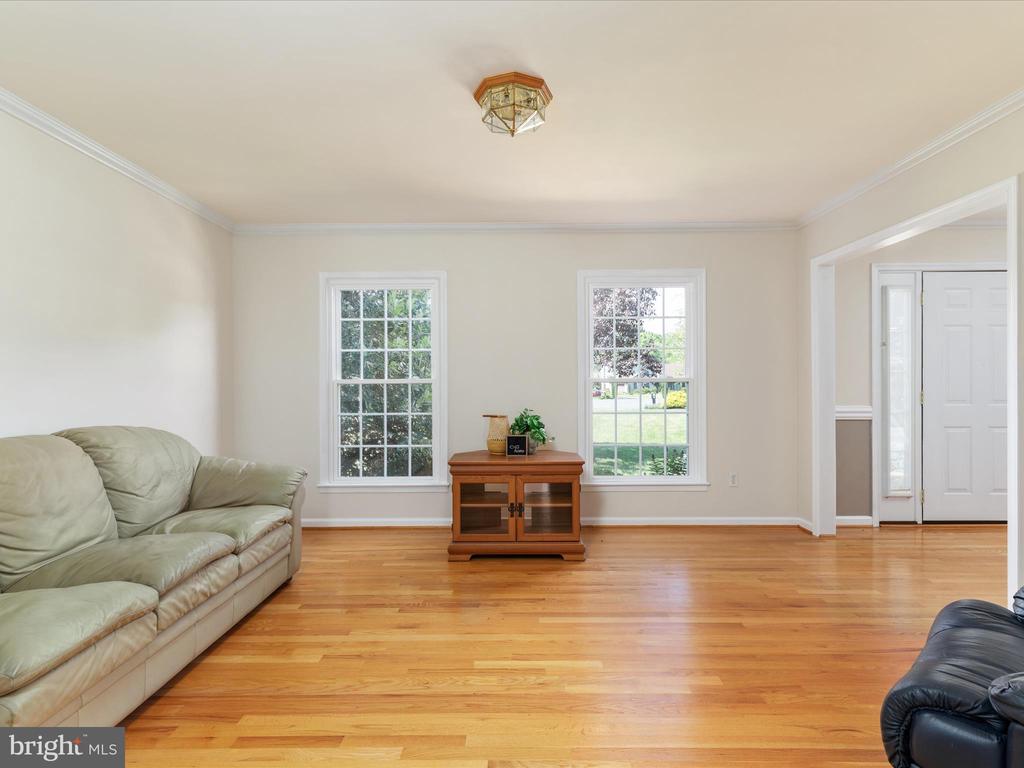 8 Miranda Ct