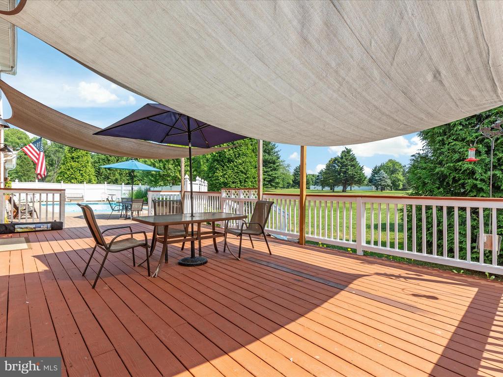 8 Miranda Ct