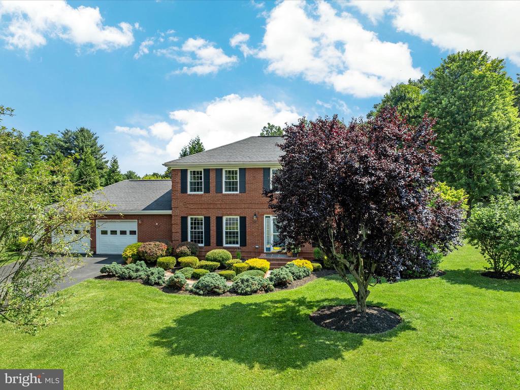 8 Miranda Ct