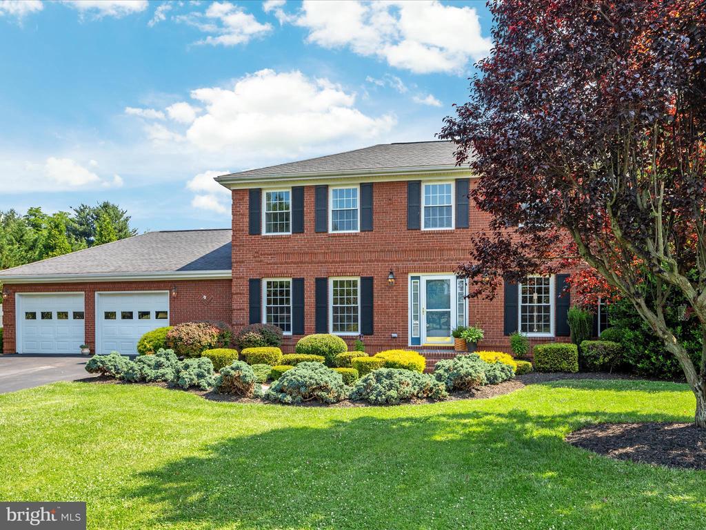 8 Miranda Ct