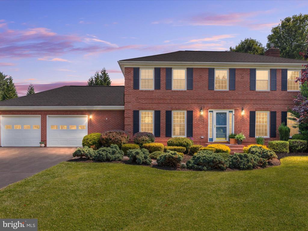 8 Miranda Ct