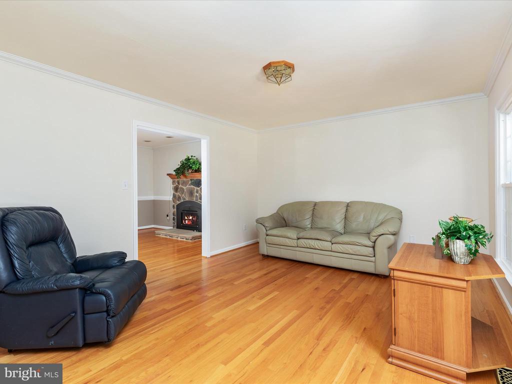 8 Miranda Ct
