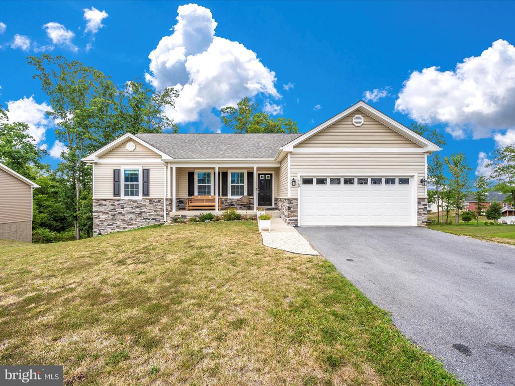 569 Basin Dr