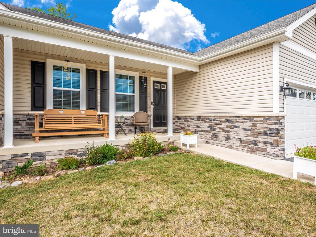 569 Basin Dr