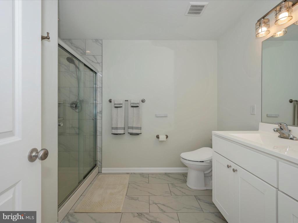 569 Basin Dr