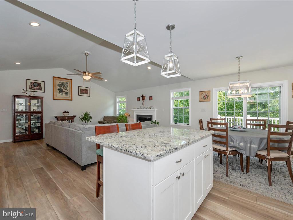 569 Basin Dr