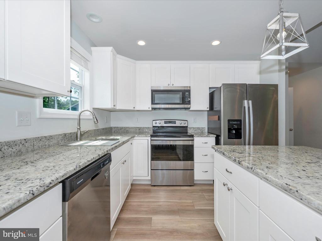 569 Basin Dr