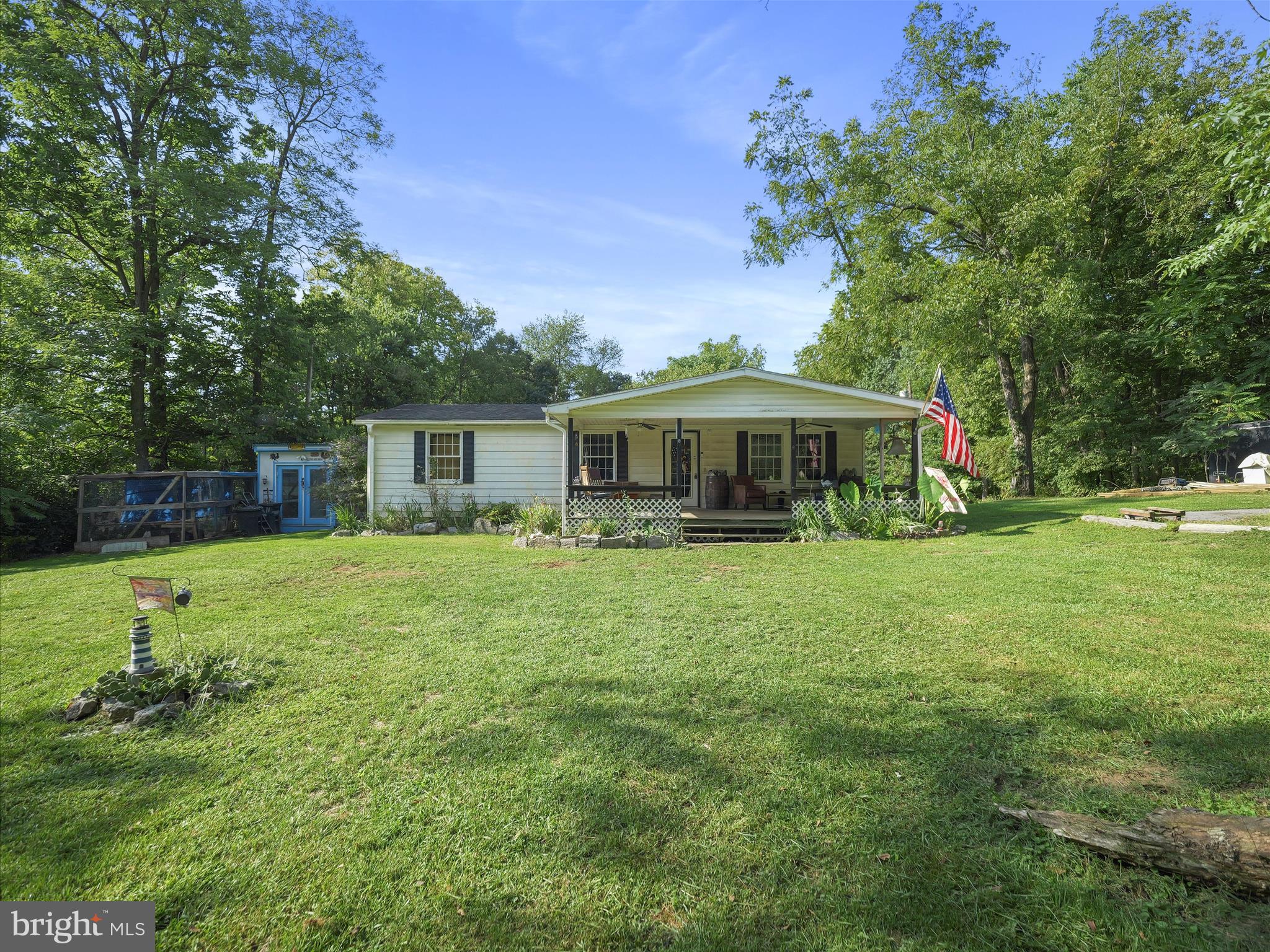 215 Saint Andrews Dr