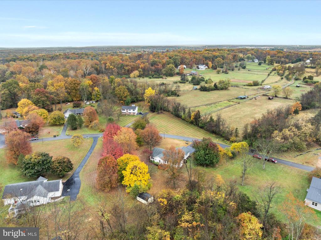 229 CHARMING LANE