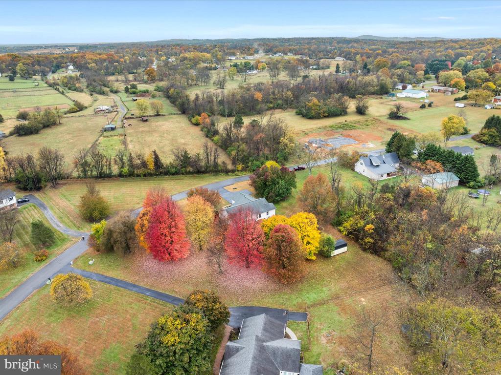 229 CHARMING LANE