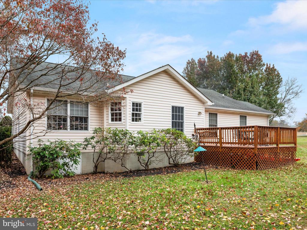 229 CHARMING LANE