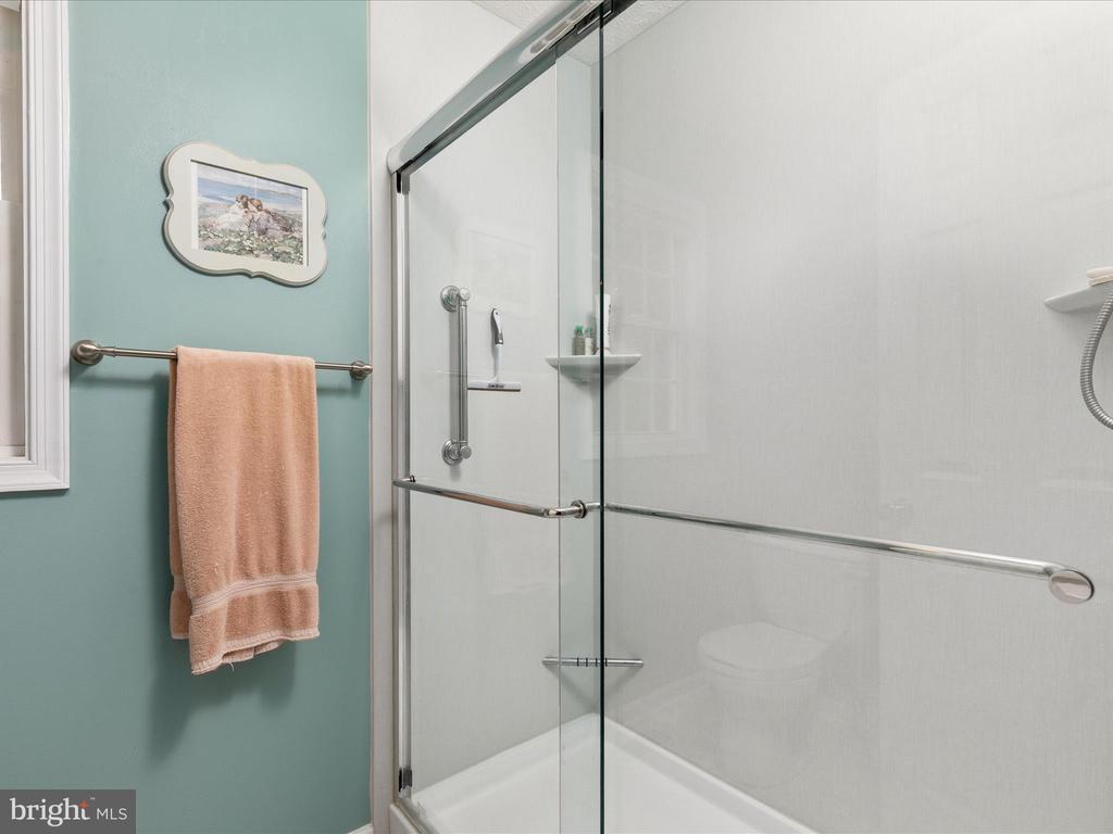 229 CHARMING LANE