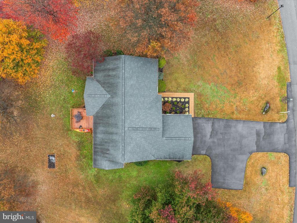 229 CHARMING LANE