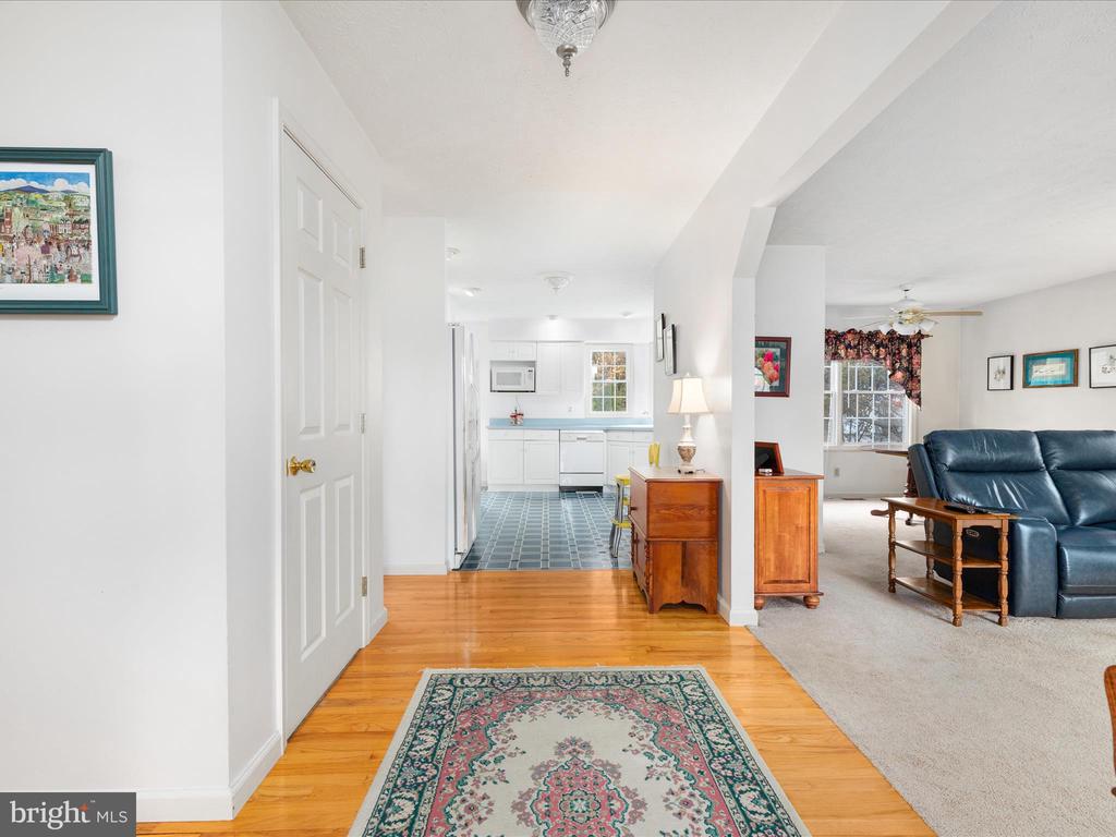 229 CHARMING LANE