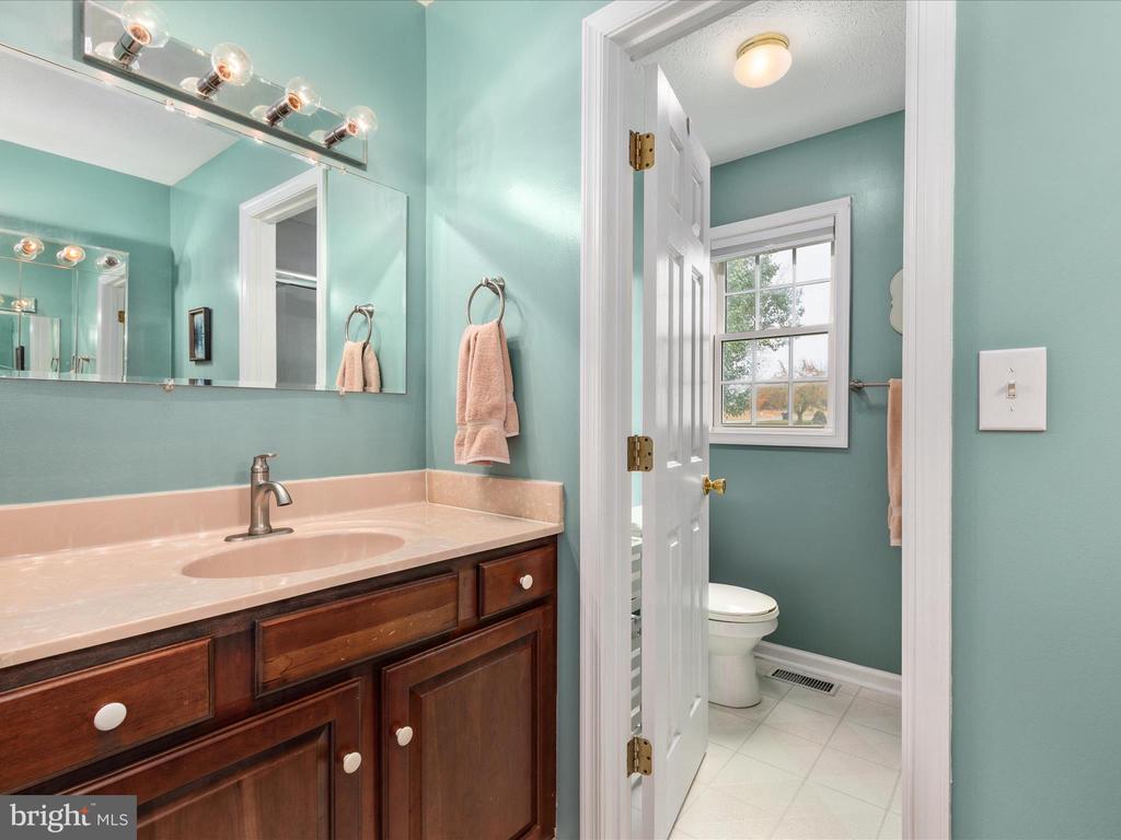 229 CHARMING LANE