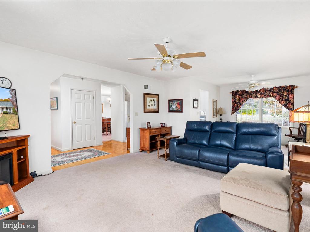 229 CHARMING LANE