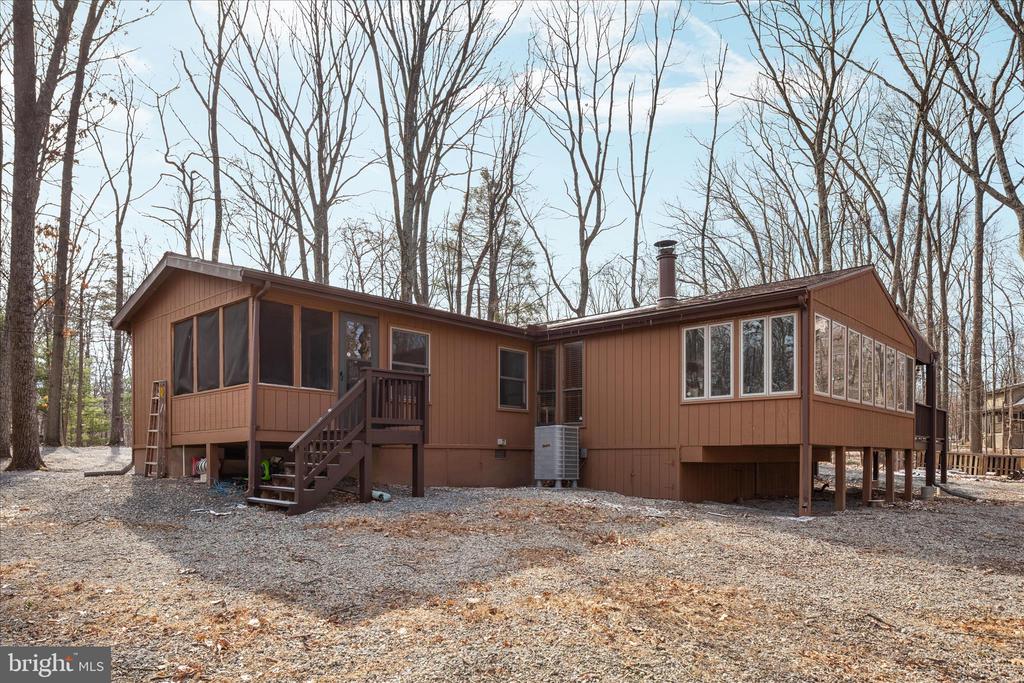 111 BOB WHITE LANE