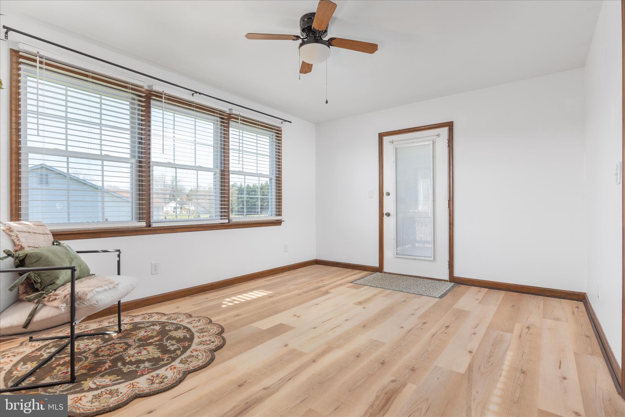 290 LARIAN DRIVE