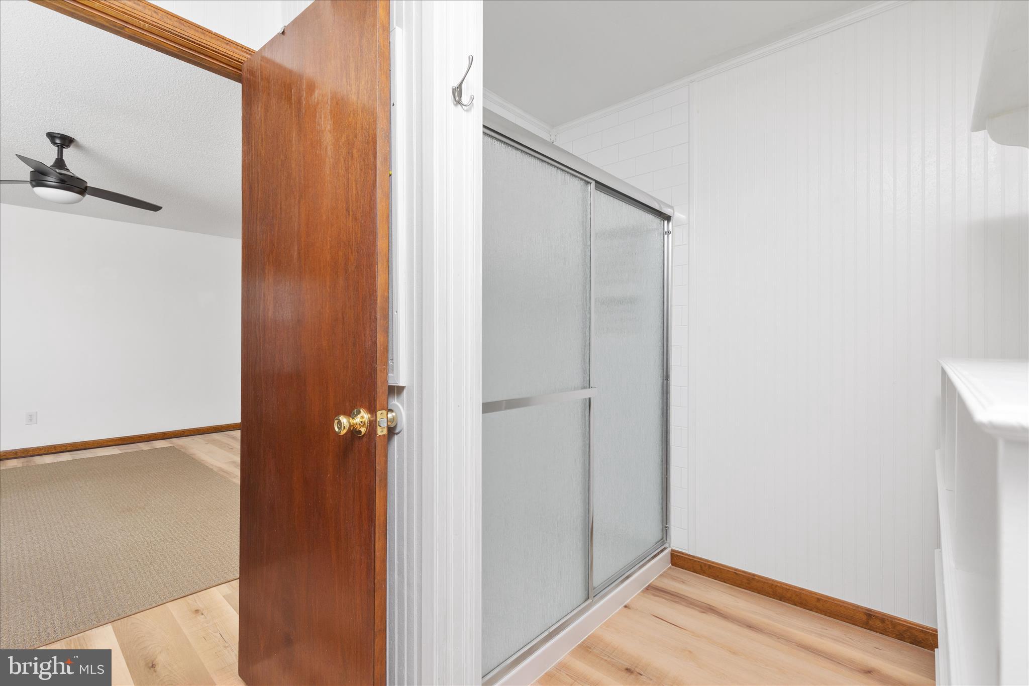 290 LARIAN DRIVE