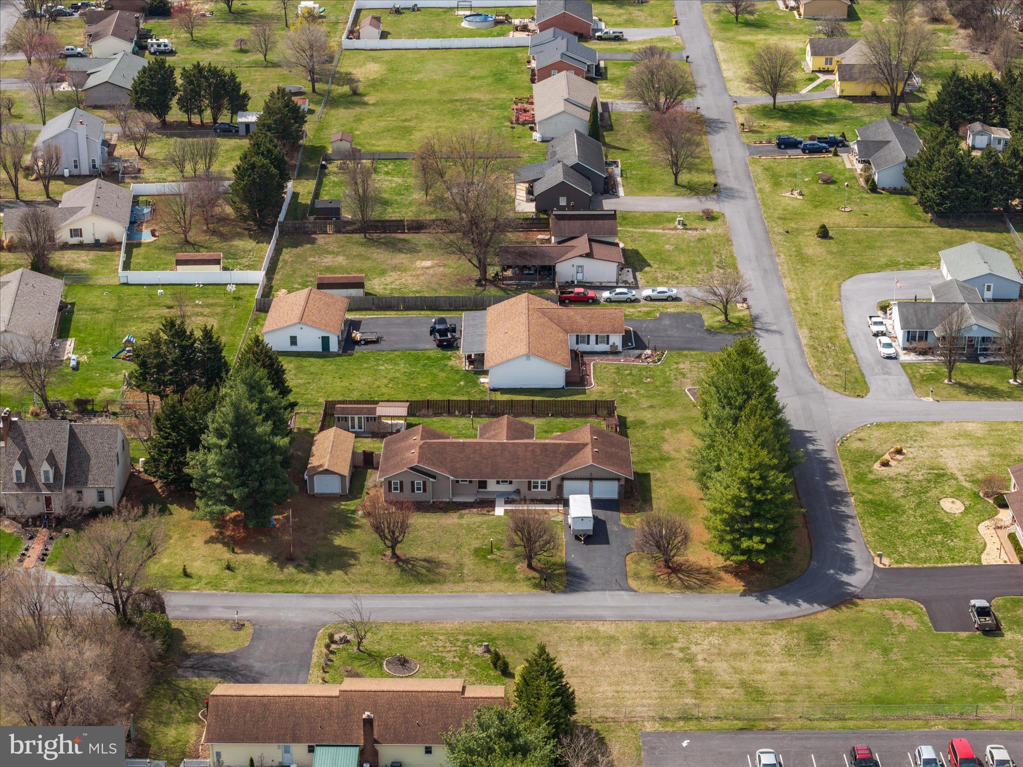 290 LARIAN DRIVE