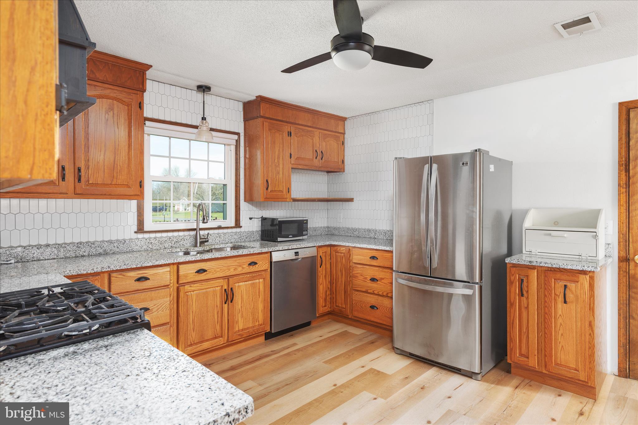 290 LARIAN DRIVE