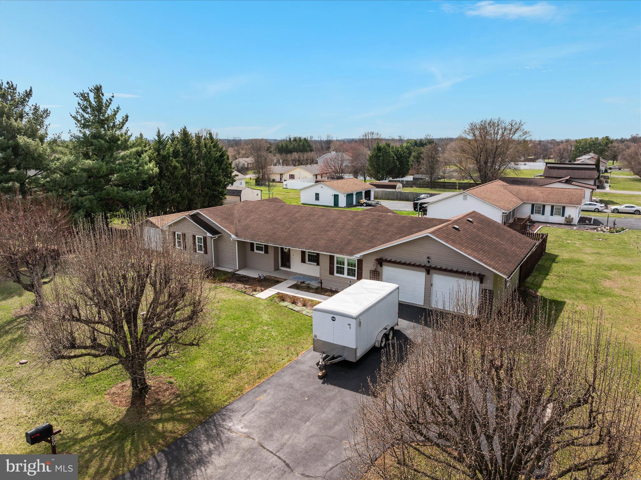 290 LARIAN DRIVE